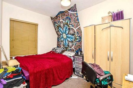 Dereham Road, Norwich, NR2 - Photo 2