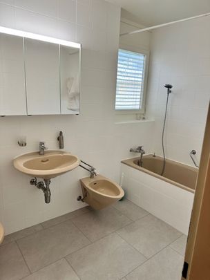 À louer - Appartement de 3.5 pièces à Clarens, balcon, cheminée et place de parc - Photo 1