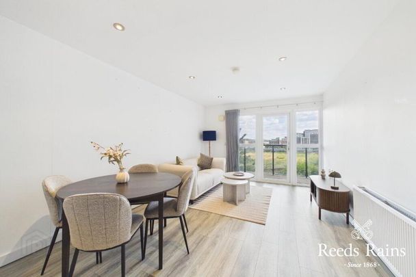 Apartment 6 25 Bridge End, Belfast, BT5 4AW - Photo 1