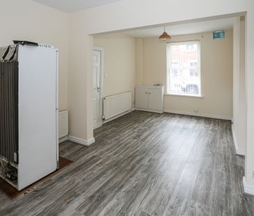 16 Eccles Street, Belfast, BT13 3GS - Photo 2