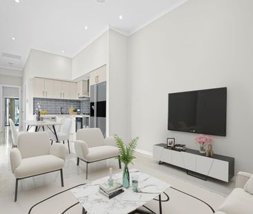 Sunny two bedroom flat - Photo 1