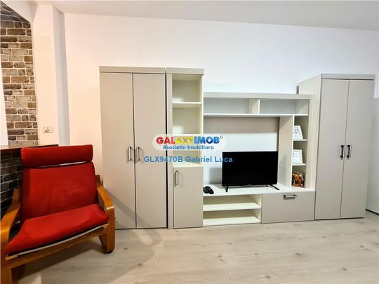 Garsoniera 32 mp | Renovat | Metrou Aparatorii Patriei | - Fotografie 1