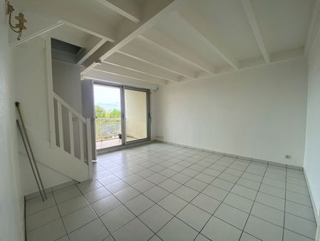 Location Appartement 3 pièces 43m² - Photo 2