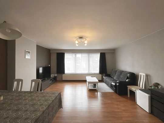 Appartement met garage dichtbij het centrum van Melsele - Foto 1