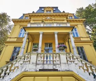 Exklusive Dachgeschoss-Maisonette in historischer Villa | Absolute Privatsphäre & traumhafter Grünblick - Foto 2