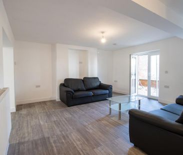 6 bedroom house to rent - Photo 1