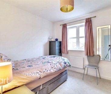 4 bedroom detached house to rent - Photo 6