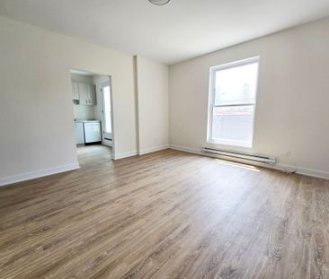 For Lease - 63 Main Street Unit# 2, Grimsby, Ontario - Photo 3