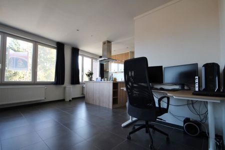 Appartement te huur - Foto 2