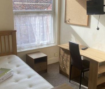 3 bedroom house share to rent - Photo 2