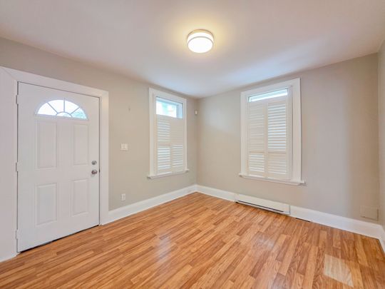 For Lease - 38 Olive Avenue Unit# Main, Oshawa, Ontario - Photo 1