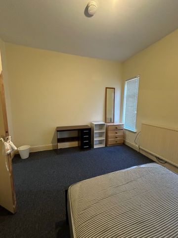 Heald Place Rusholme Manchester - Photo 2