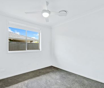 MODERN 3 BEDROOM DUPLEX - Photo 3