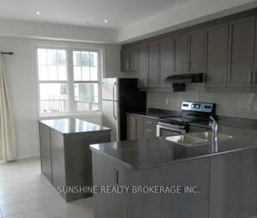 For Lease - 62 Baker Hill Boulevard, Whitchurch-Stouffville, Ontario - Photo 3