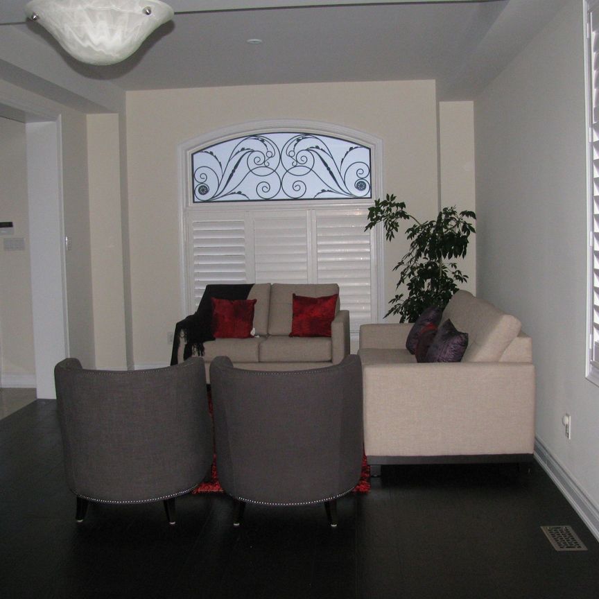 For Lease - 138 Shadow Falls Drive, Richmond Hill, Ontario - Photo 1