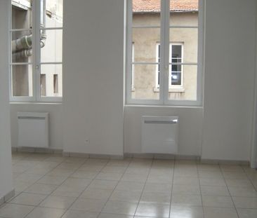 APPARTEMENT T3 A LOUER LYON 4EME ARRONDISSEMENT Grande Rue-Bertone - Photo 4