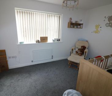 3 bedroom terraced house to rent - Photo 4