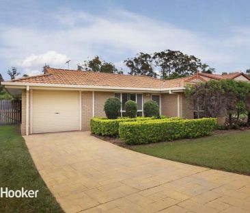 “CUL-DE-SAC LOCATION/EASY WALK TO STATION” - Photo 3