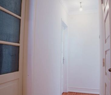 Room in a shared 4-bedroom apartment for rent in Lisbon, professionals only - Foto 4