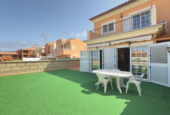 Chalet pareado · Alquiler a largo plazo ·