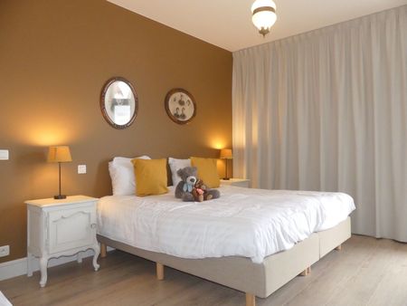 Ruim instapklaar en gezellig gelijkvloersappartement met terras en garage - Photo 3