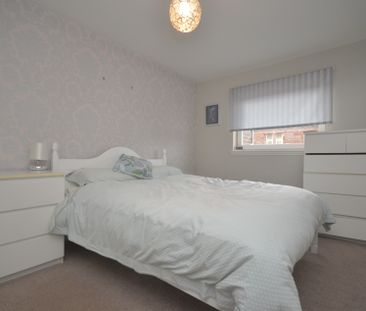 Flat 1/1 Main Street - Photo 2