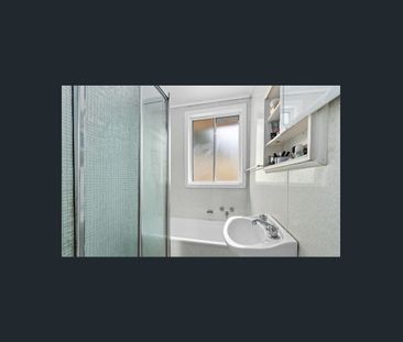 Lovely two-bedroom home - Photo 5