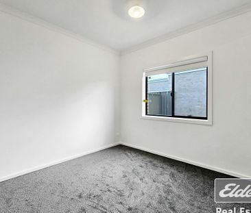 Perfect family home for growing families!! - Photo 3