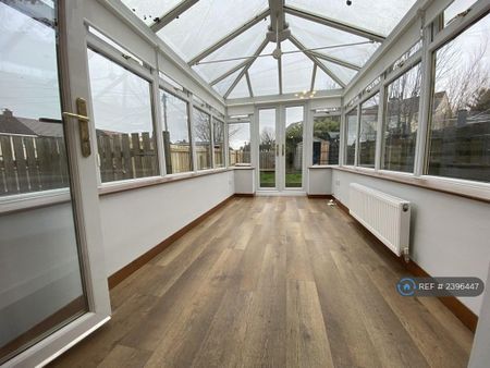 2 bedroom terraced house to rent - Photo 5