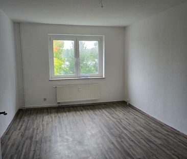 Umzugsbonus*! 3 -Raumwohnung mit Tageslichtbad in Hainichen! - Photo 1