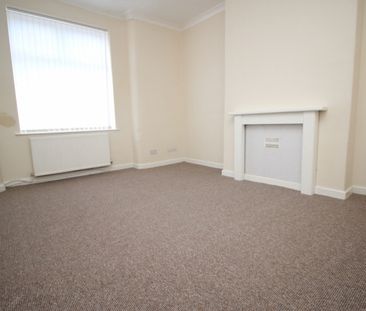 3 Bedroom End of Terrace - Photo 3