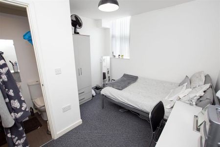 5 bedroom house to rent - Photo 4