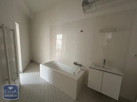 Location Appartement 4 pièces 82m² PARIS 3ème - Photo 1