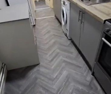 3 bedroom end of terrace house to rent - Photo 6