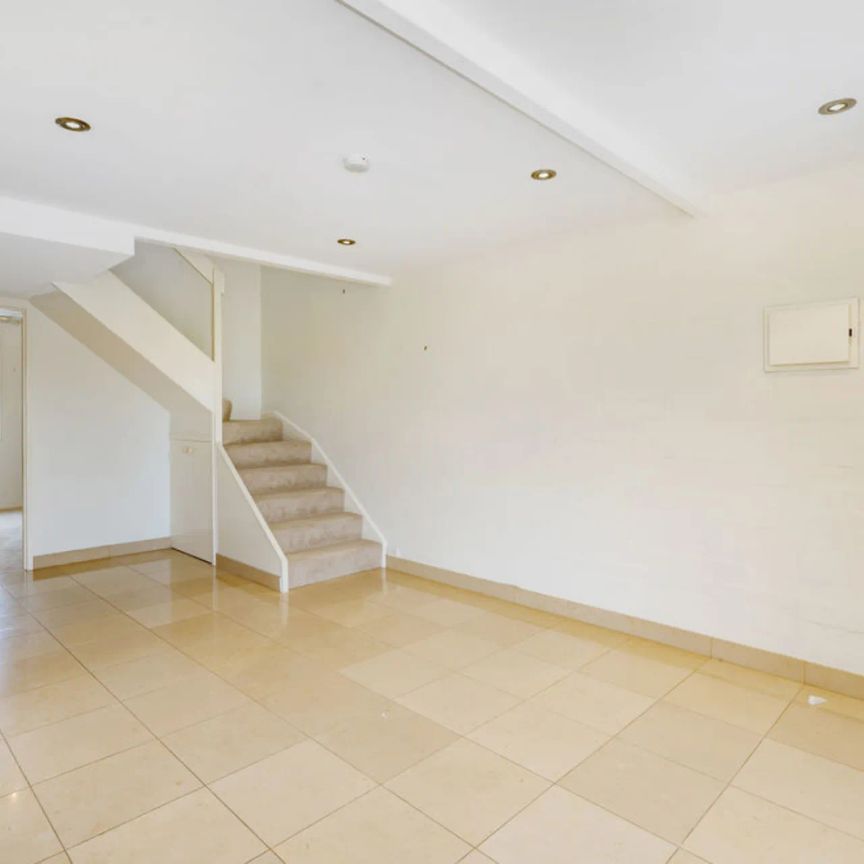 Three Bedroom Loft Apartment - Photo 1