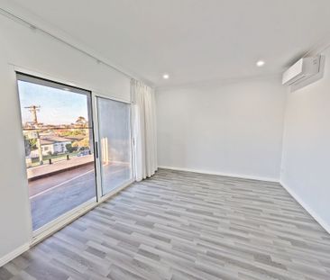 Spacious 6-Bedroom Family Home Now Available To Rent - Photo 2