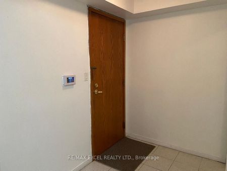 For Lease - 18 Hollywood Avenue Unit# 101, Toronto, Ontario - Photo 4