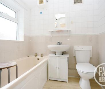 3 bedroom terraced house to rent - Photo 5
