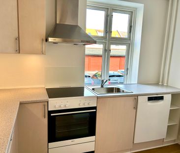 Hyggelig 3-værelses lejlighed i Aalborg med gode faciliteter - Foto 1