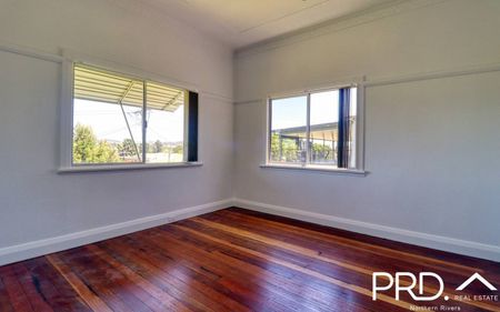 Conveniently Located - Photo 4