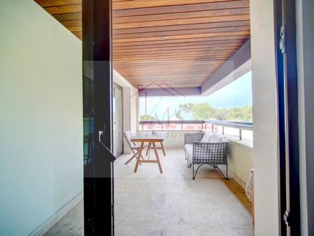 1 room luxury Flat for rent in Cascais e Estoril, Portugal - Photo 5
