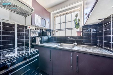 House share to rent - Photo 3