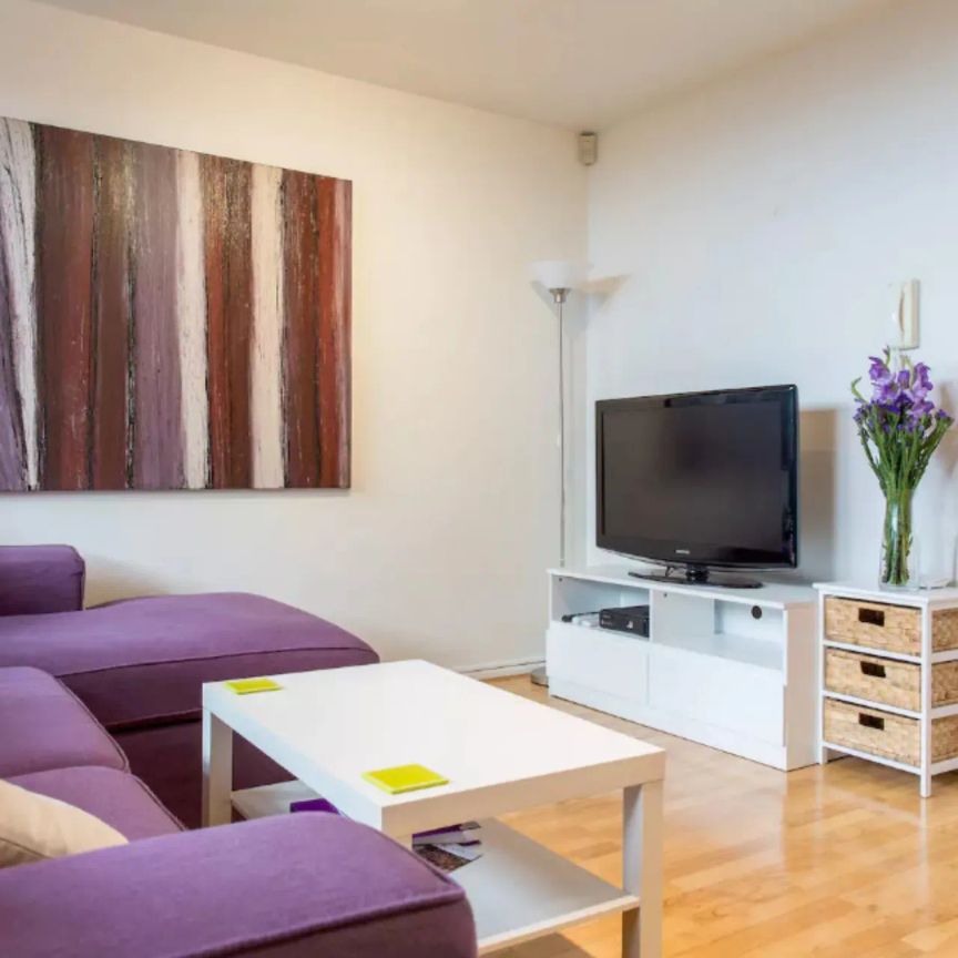 Furnished Apartment in a Prime Location! - Photo 1