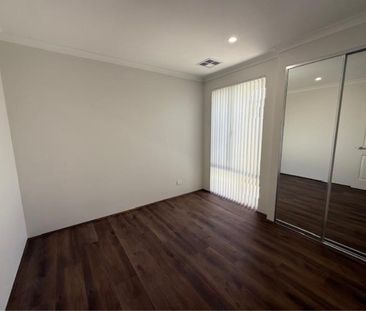 26 Gumblossom Ave, Piara Waters - Photo 1