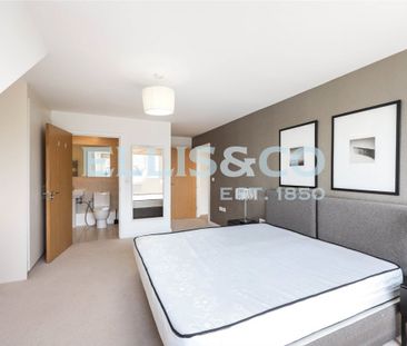 Denham House, UB7, West Drayton - Photo 5