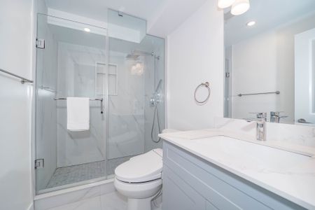 For Lease - 104 Denarius Crescent, Richmond Hill, Ontario - Photo 2