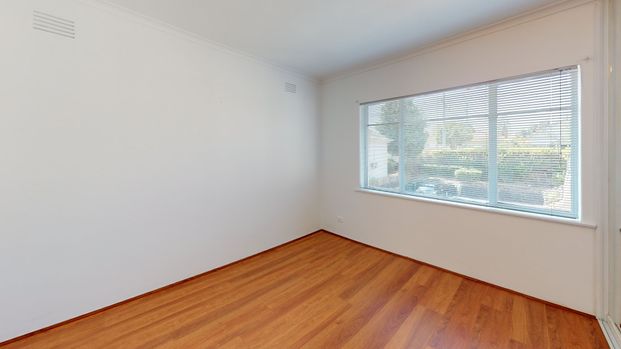 The perfect one bedroom apartment in the perfect location! - Photo 1