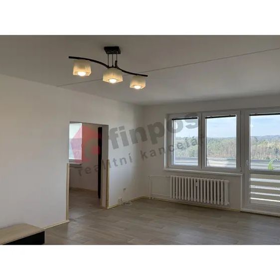 Pronájem pěkného světlého bytu 3+1 s balkonem, nám. Přátelství, Tábor - Photo 1