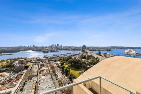 Luxury Apartment with Iconic Harbour & City Views - Photo 5