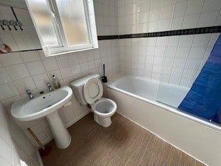 2 Bed Flat, Aldeburgh Street, SE10 - Photo 1